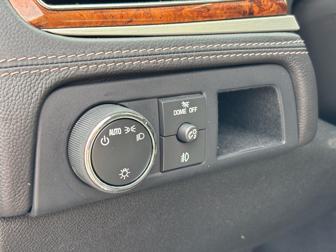 Cadillac Escalade Platinum AWD 2014