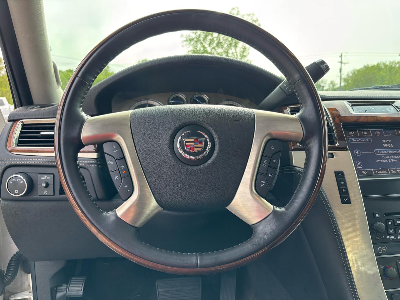 Cadillac Escalade Platinum AWD 2014