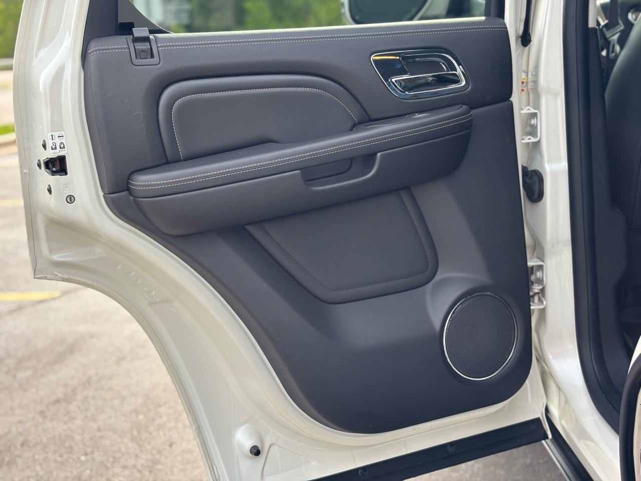 Cadillac Escalade Platinum AWD 2014