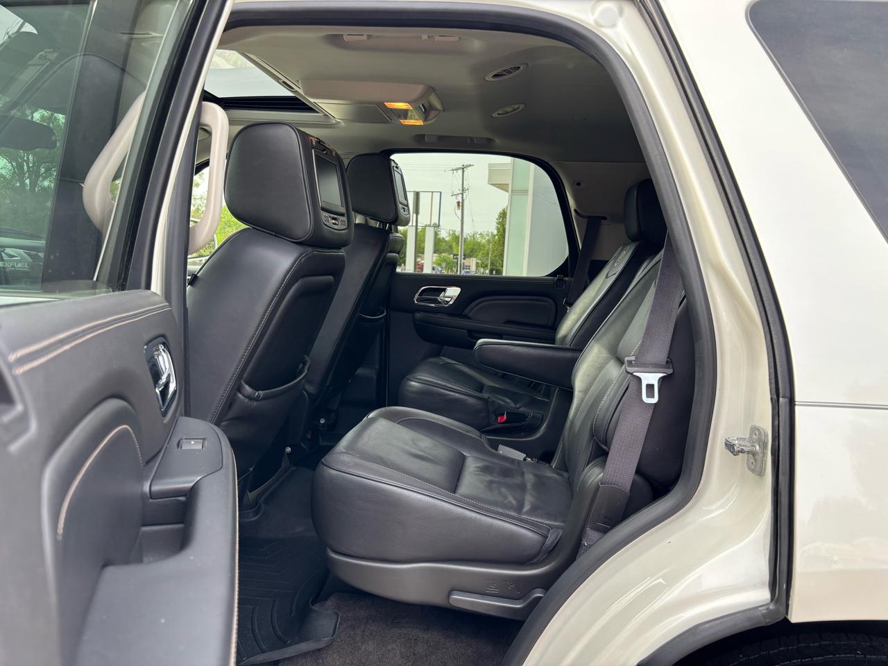 Cadillac Escalade Platinum AWD 2014