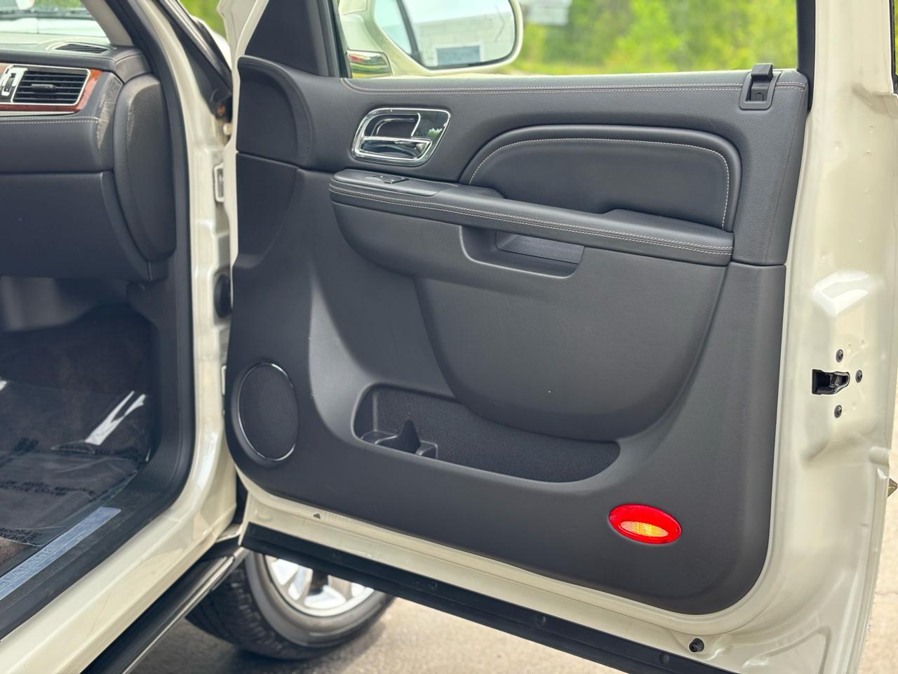 Cadillac Escalade Platinum AWD 2014
