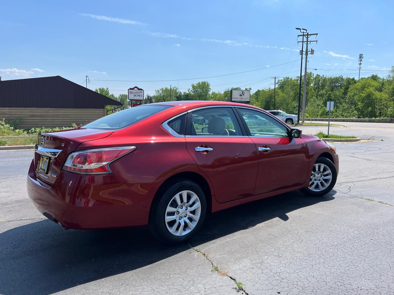 Nissan Altima 2.5 S Sedan 2014