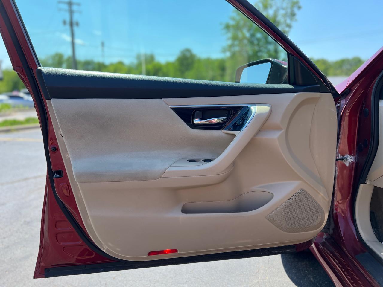 Nissan Altima 2.5 S Sedan 2014