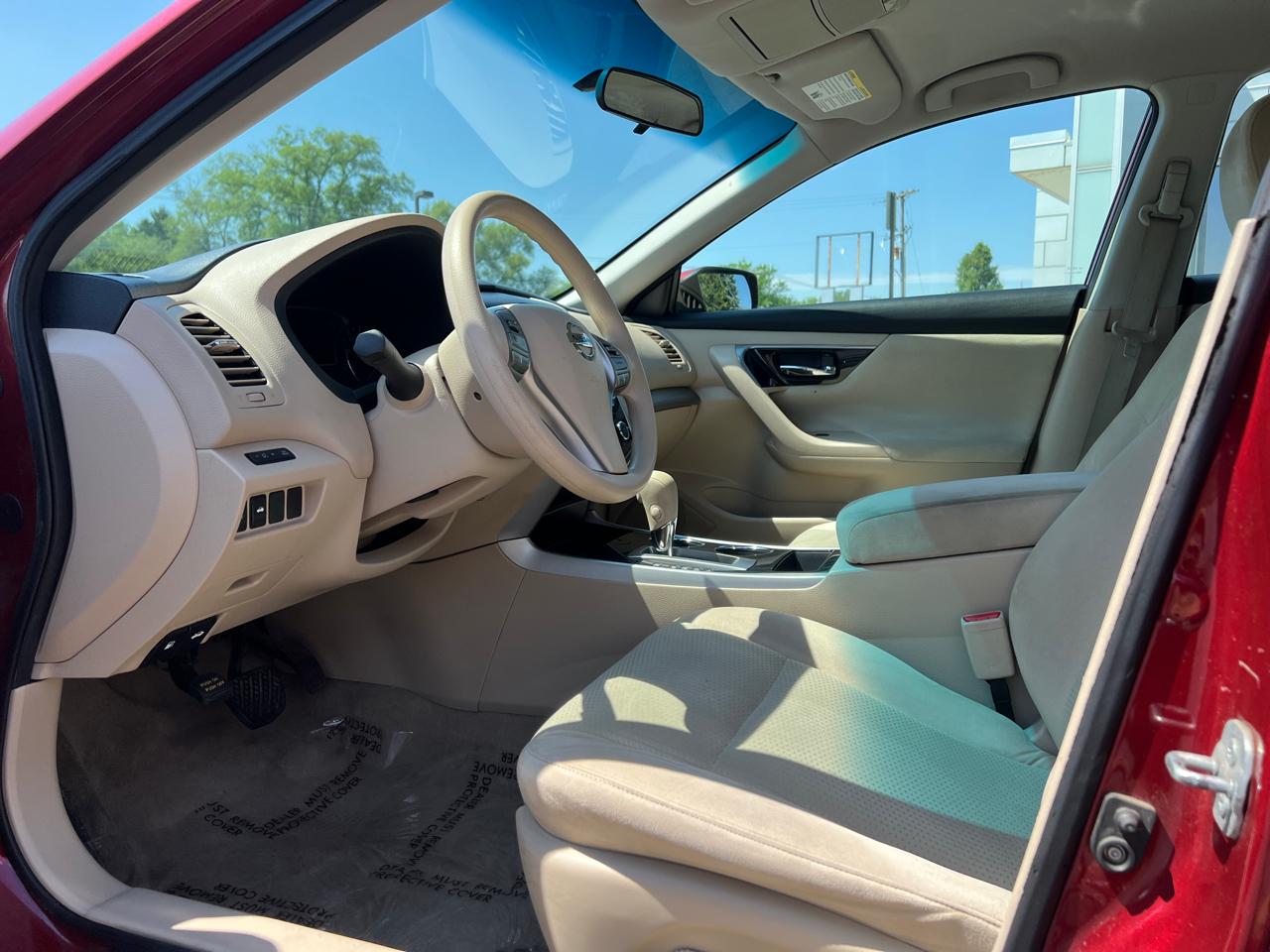 Nissan Altima 2.5 S Sedan 2014