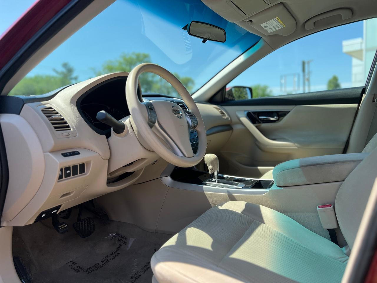 Nissan Altima 2.5 S Sedan 2014