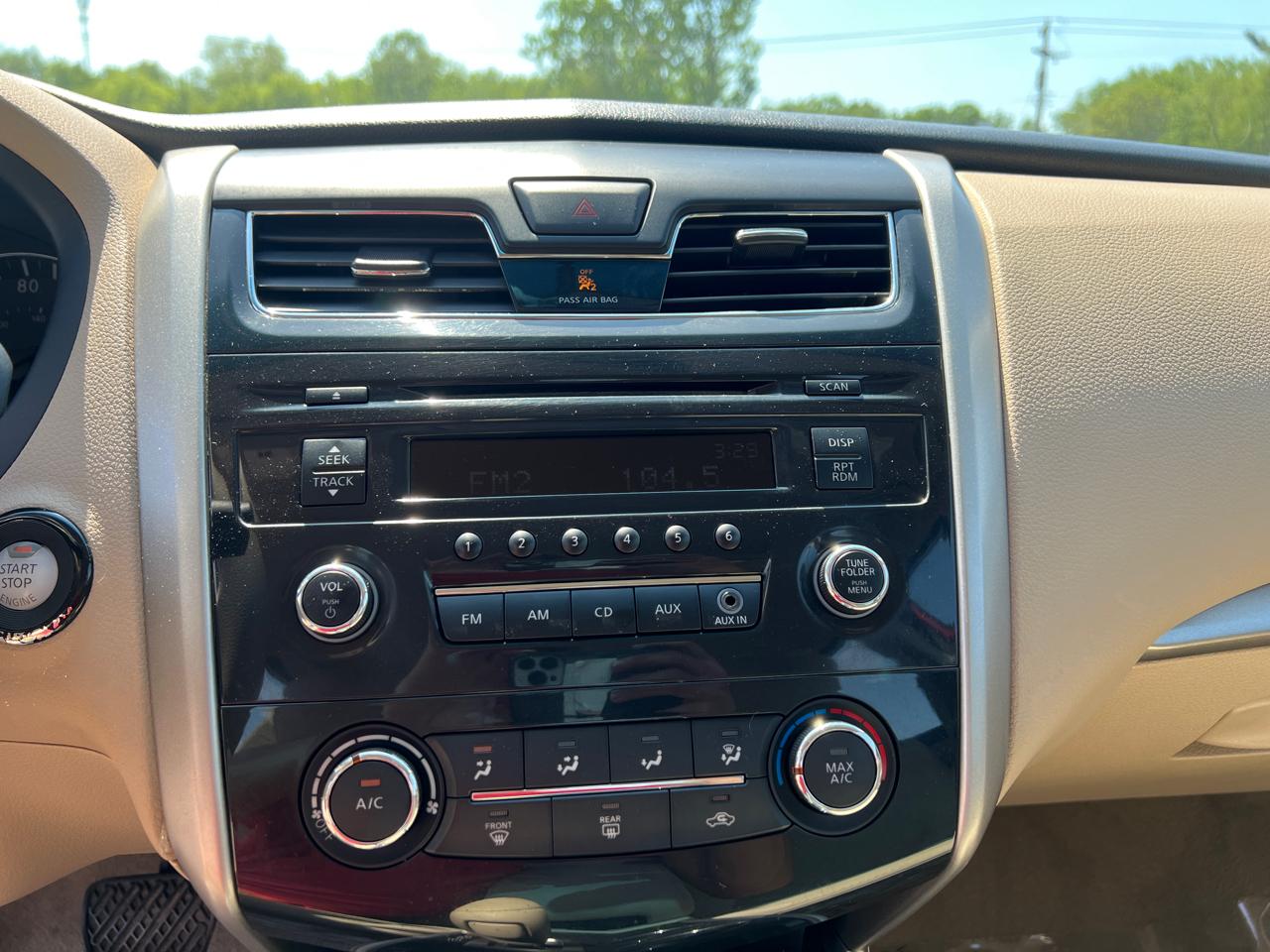 Nissan Altima 2.5 S Sedan 2014