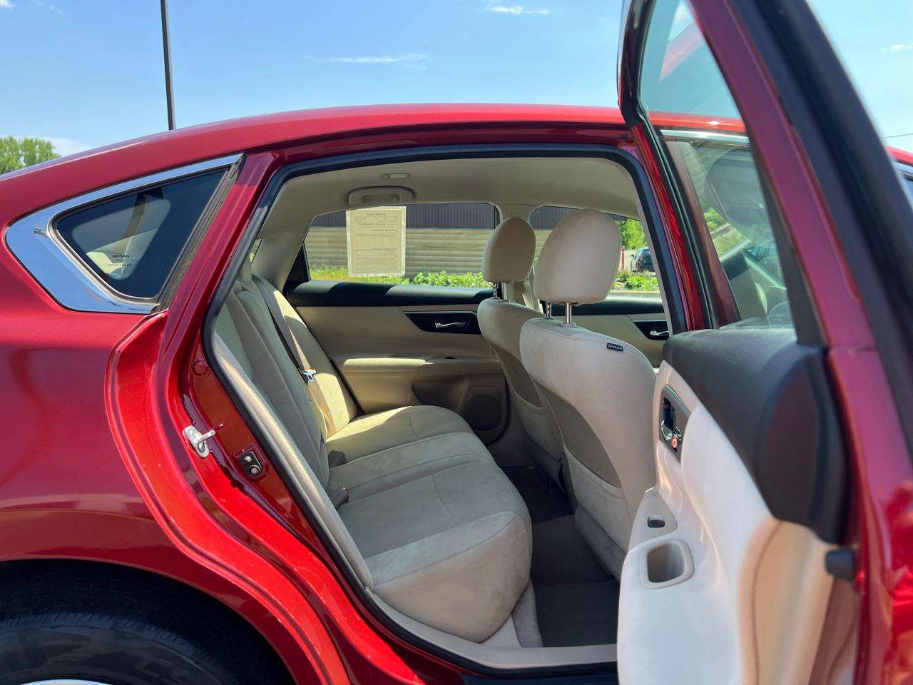 Nissan Altima 2.5 S Sedan 2014