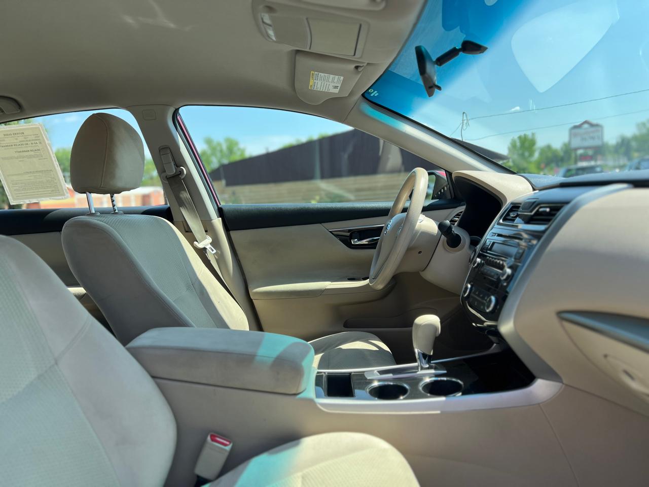 Nissan Altima 2.5 S Sedan 2014