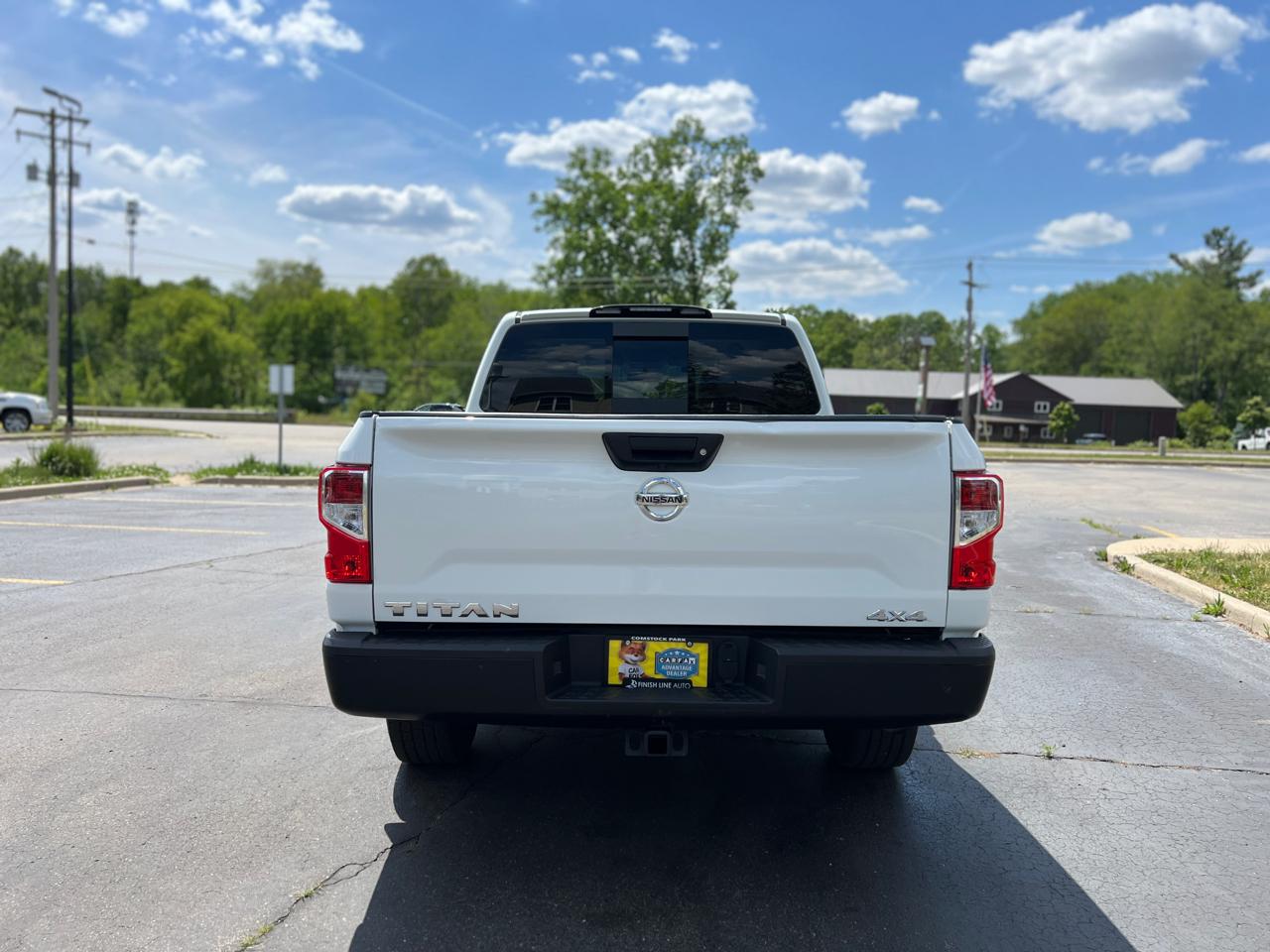 Nissan Titan S Crew Cab 4WD 2018