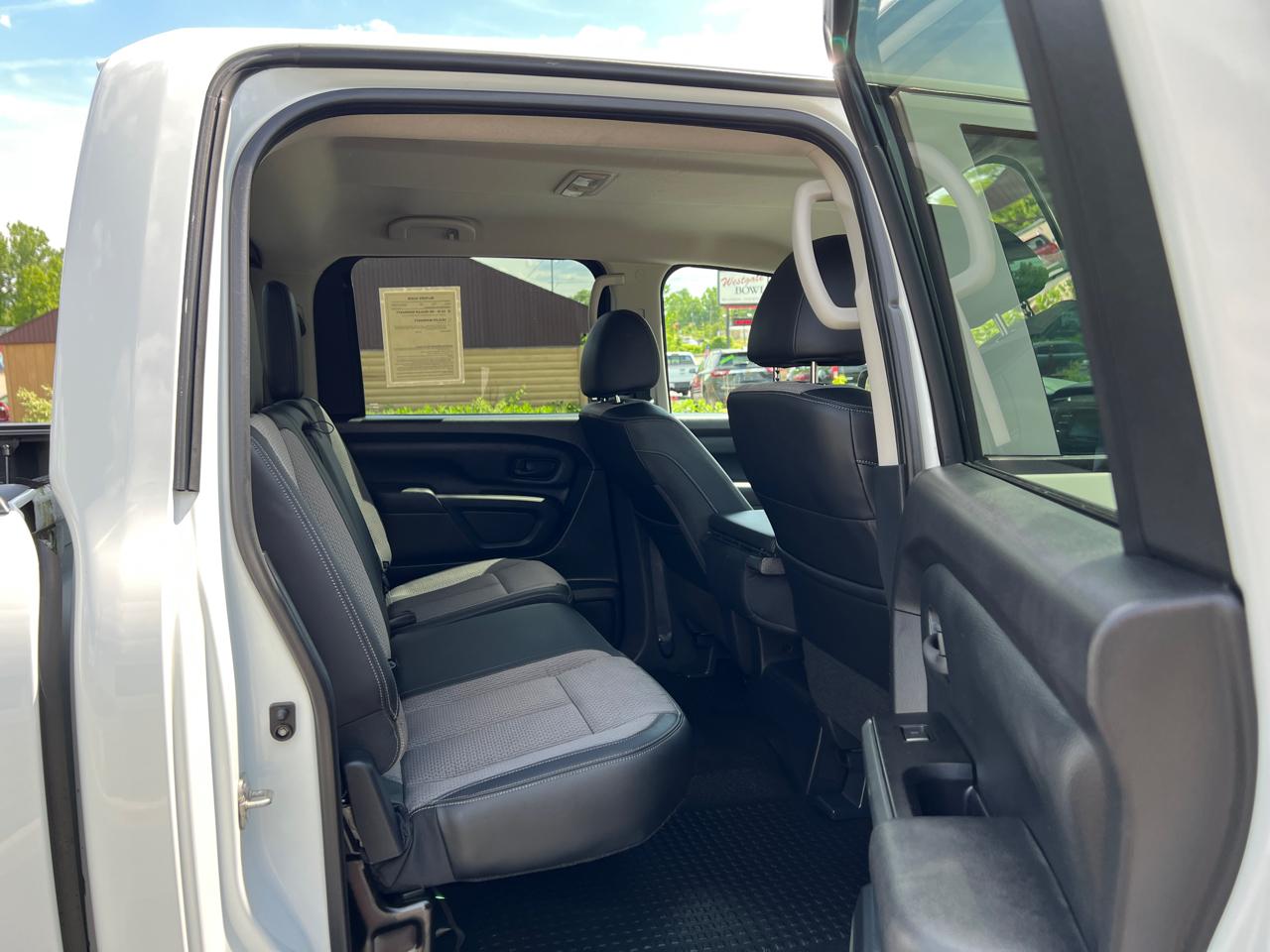Nissan Titan S Crew Cab 4WD 2018