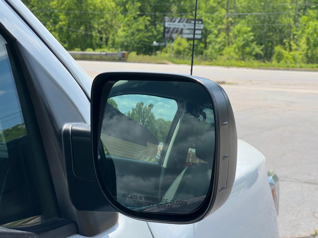 Nissan Titan S Crew Cab 4WD 2018