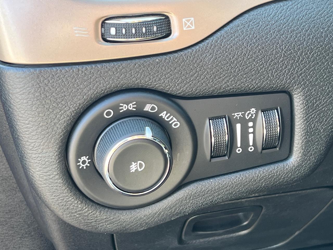 Jeep Cherokee Latitude 4WD 2016