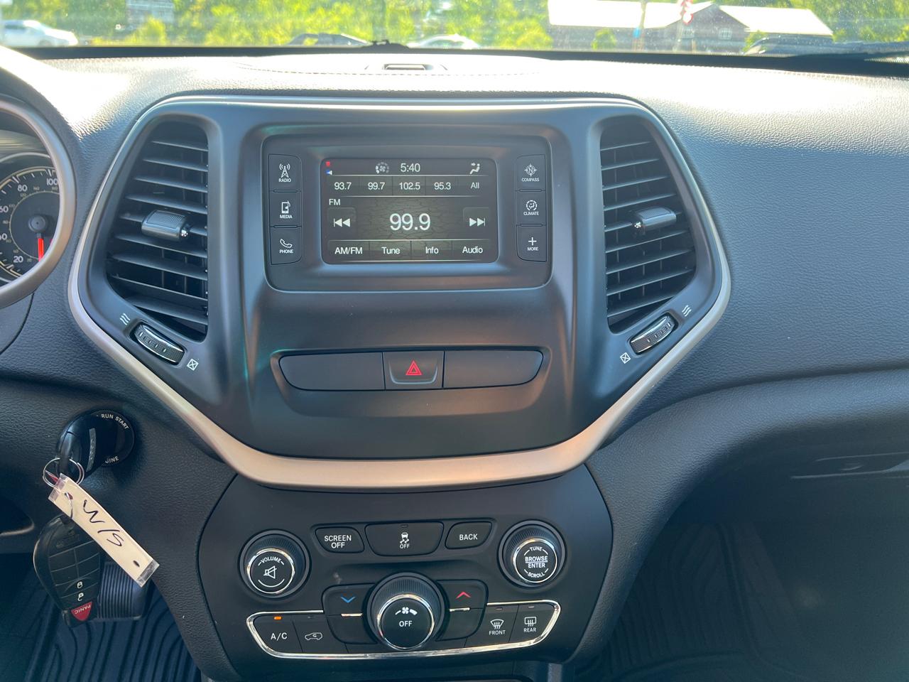 Jeep Cherokee Latitude 4WD 2016