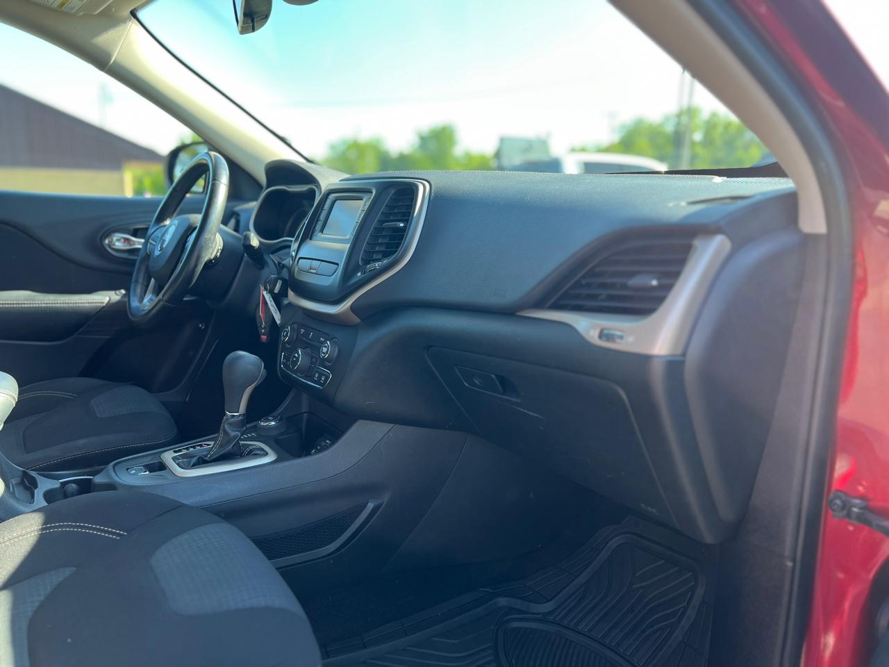 Jeep Cherokee Latitude 4WD 2016