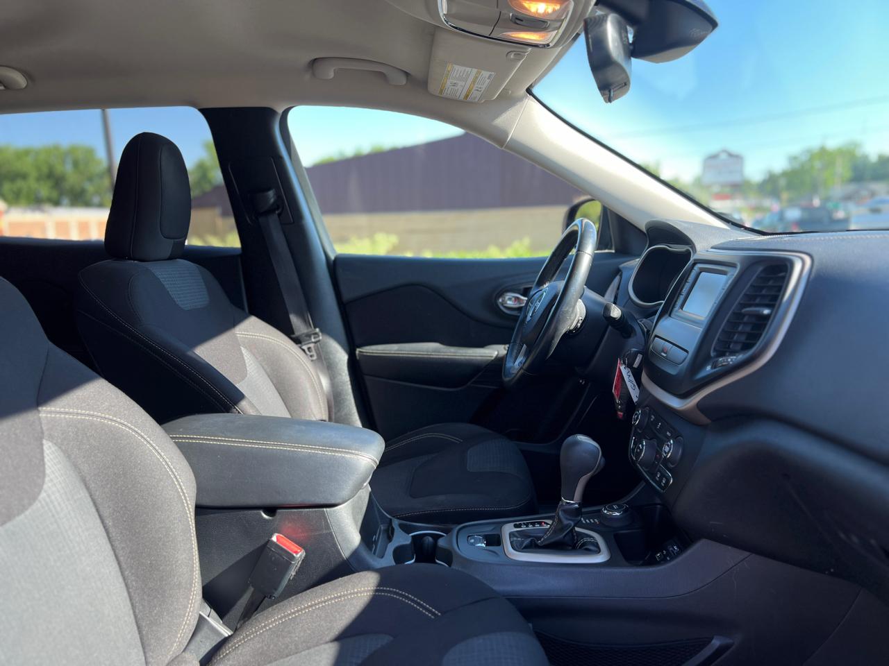 Jeep Cherokee Latitude 4WD 2016