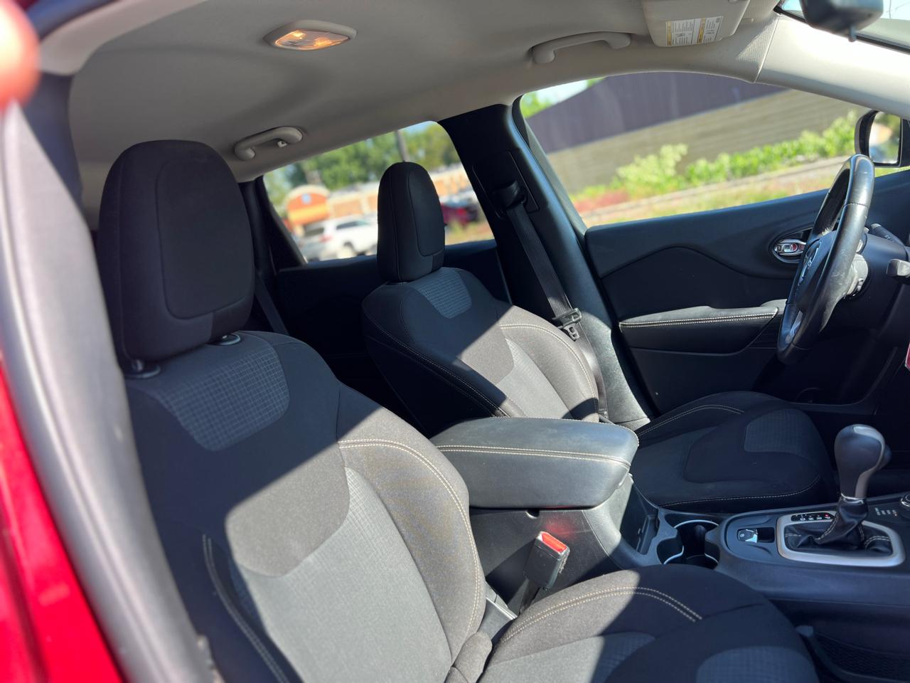 Jeep Cherokee Latitude 4WD 2016