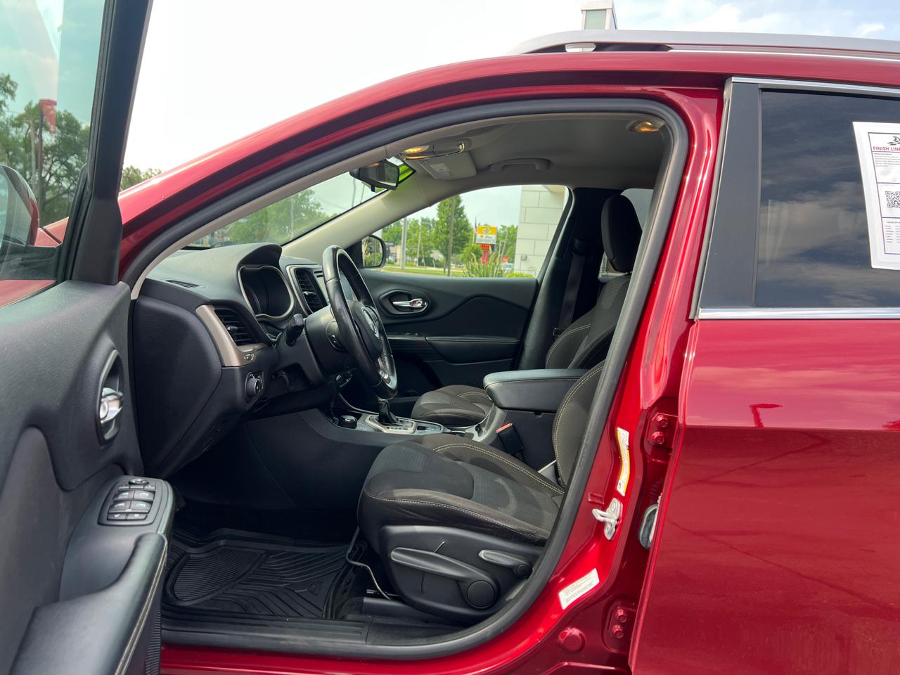 Jeep Cherokee Latitude 4WD 2016