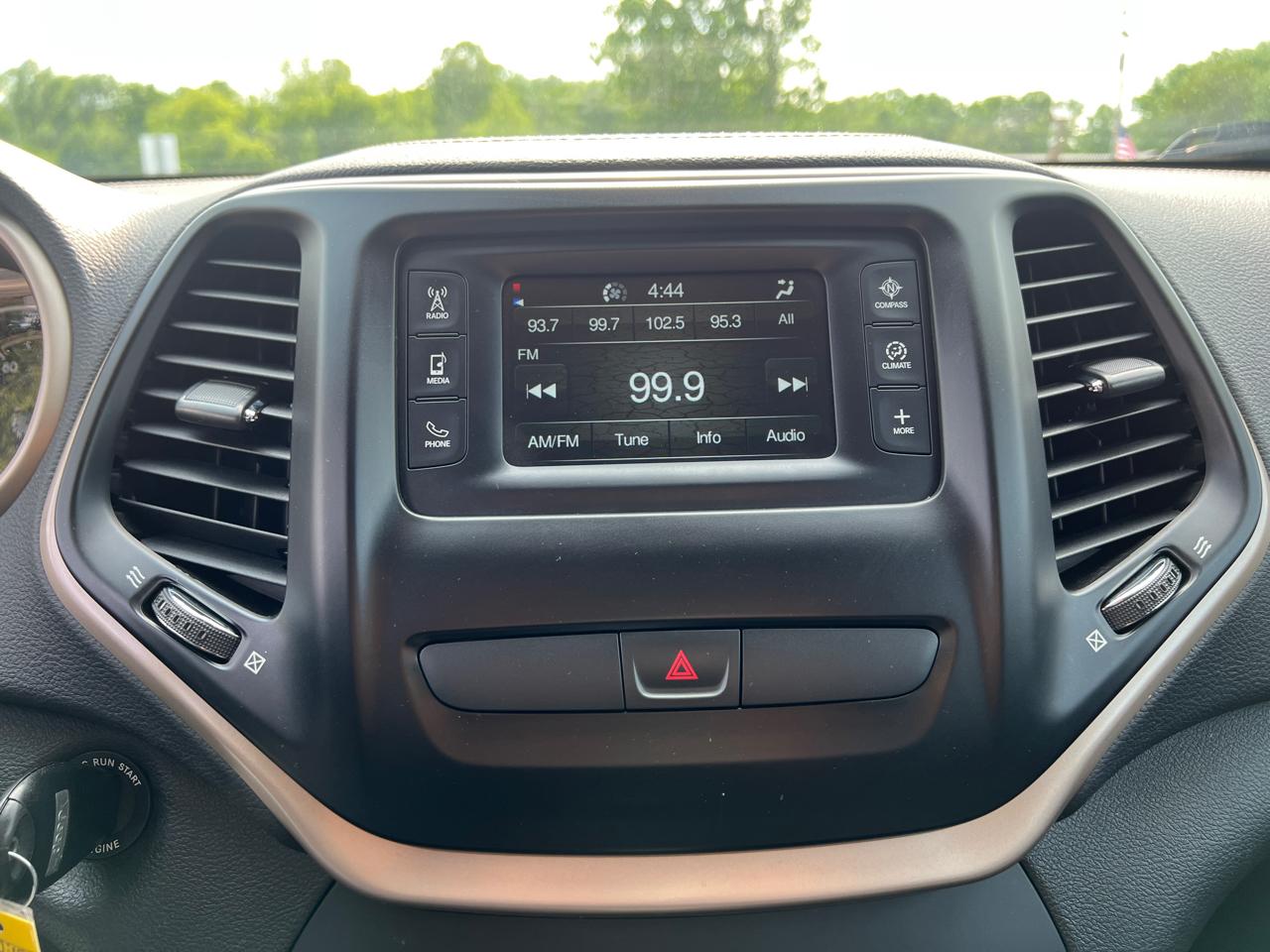 Jeep Cherokee Latitude 4WD 2016