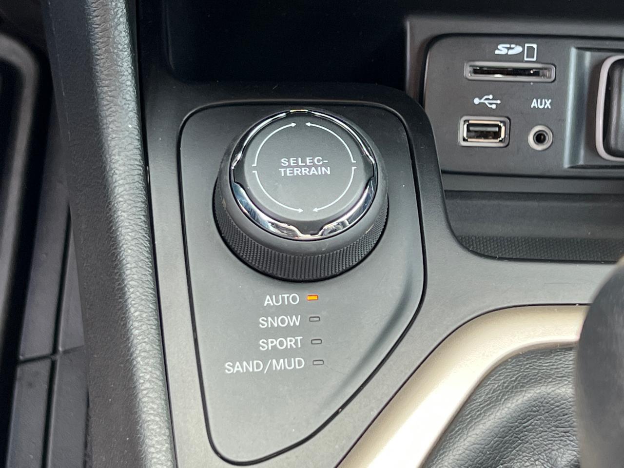 Jeep Cherokee Latitude 4WD 2016