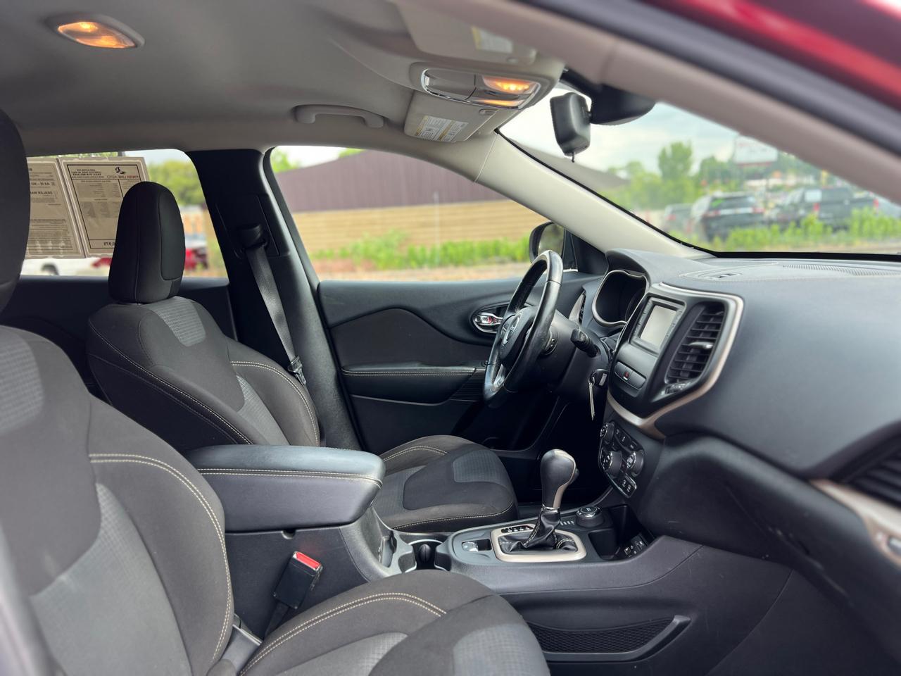 Jeep Cherokee Latitude 4WD 2016