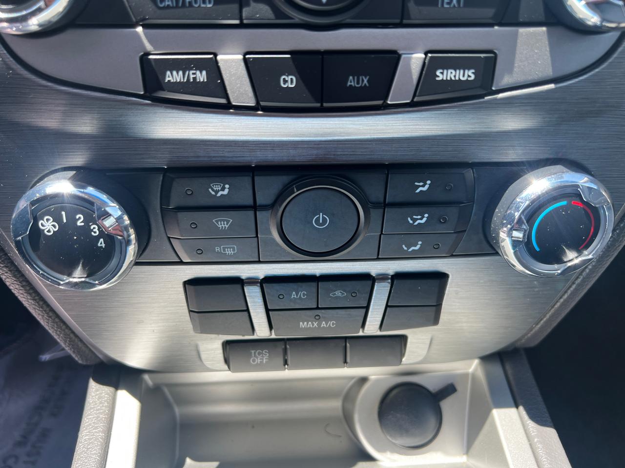 Ford Fusion S 2012