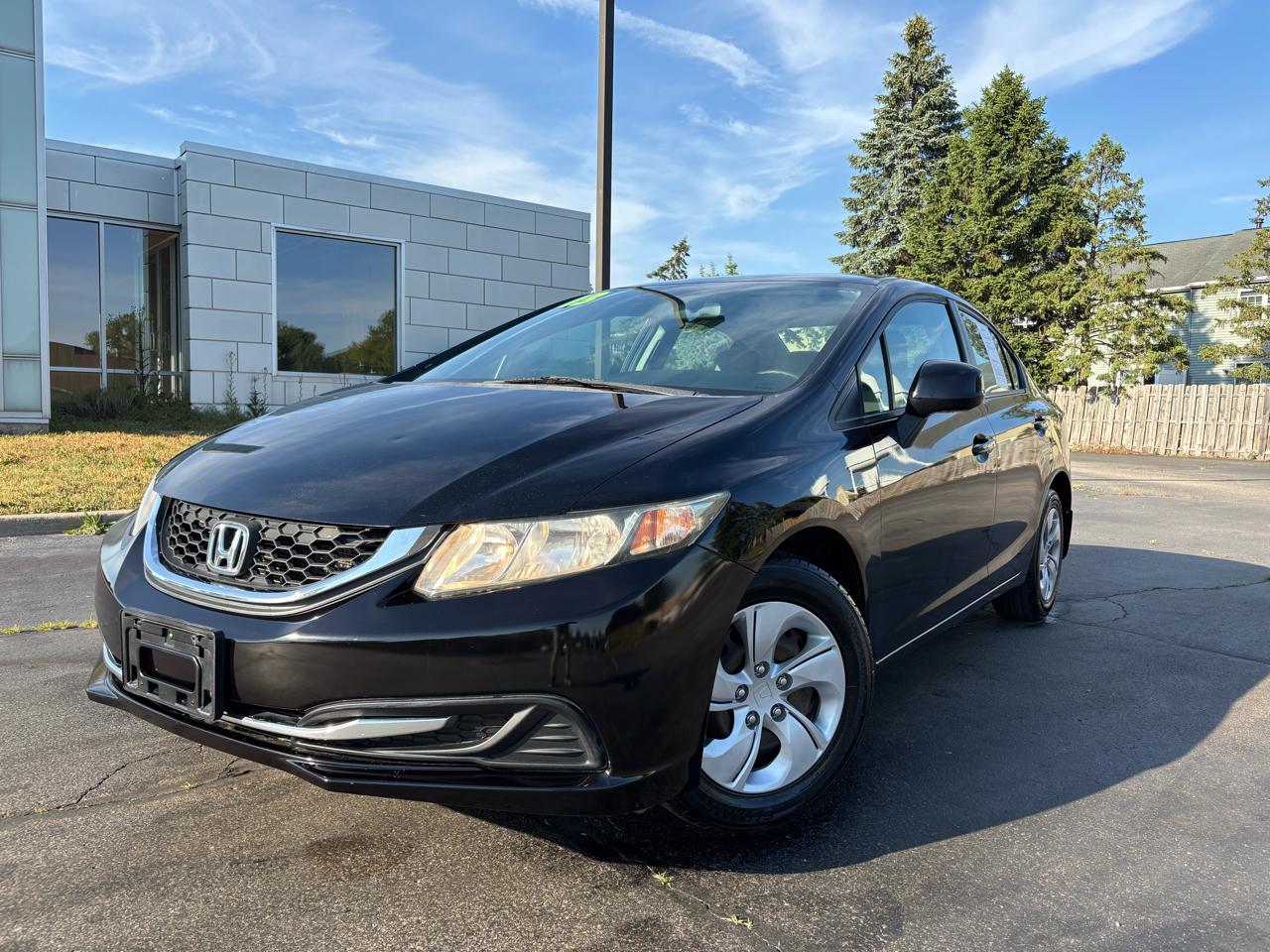 Honda Civic LX Sedan 5-Speed AT 2013