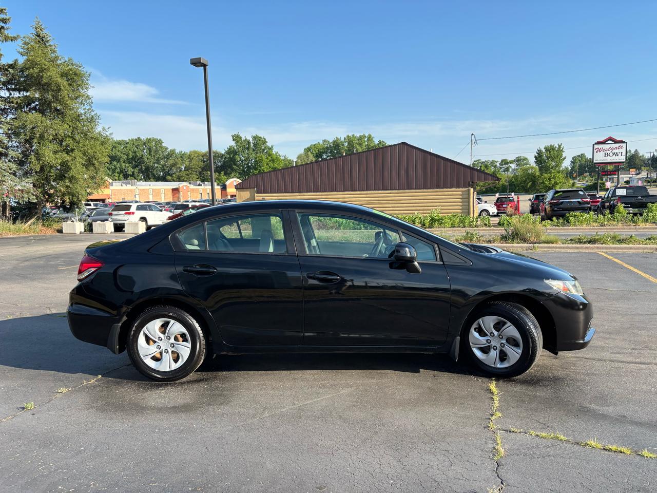 Honda Civic LX Sedan 5-Speed AT 2013