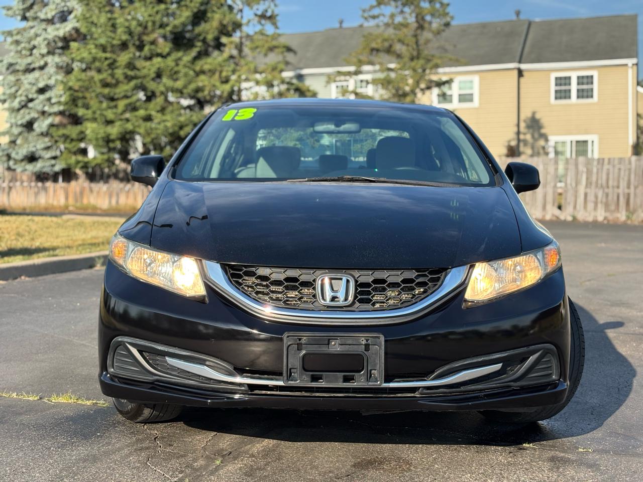 Honda Civic LX Sedan 5-Speed AT 2013