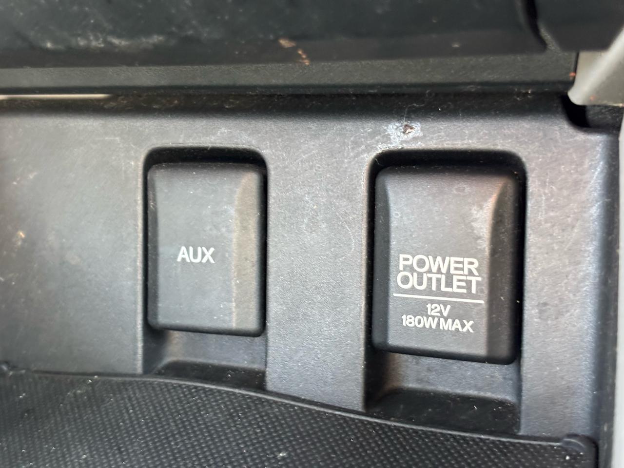 Honda Civic LX Sedan 5-Speed AT 2013