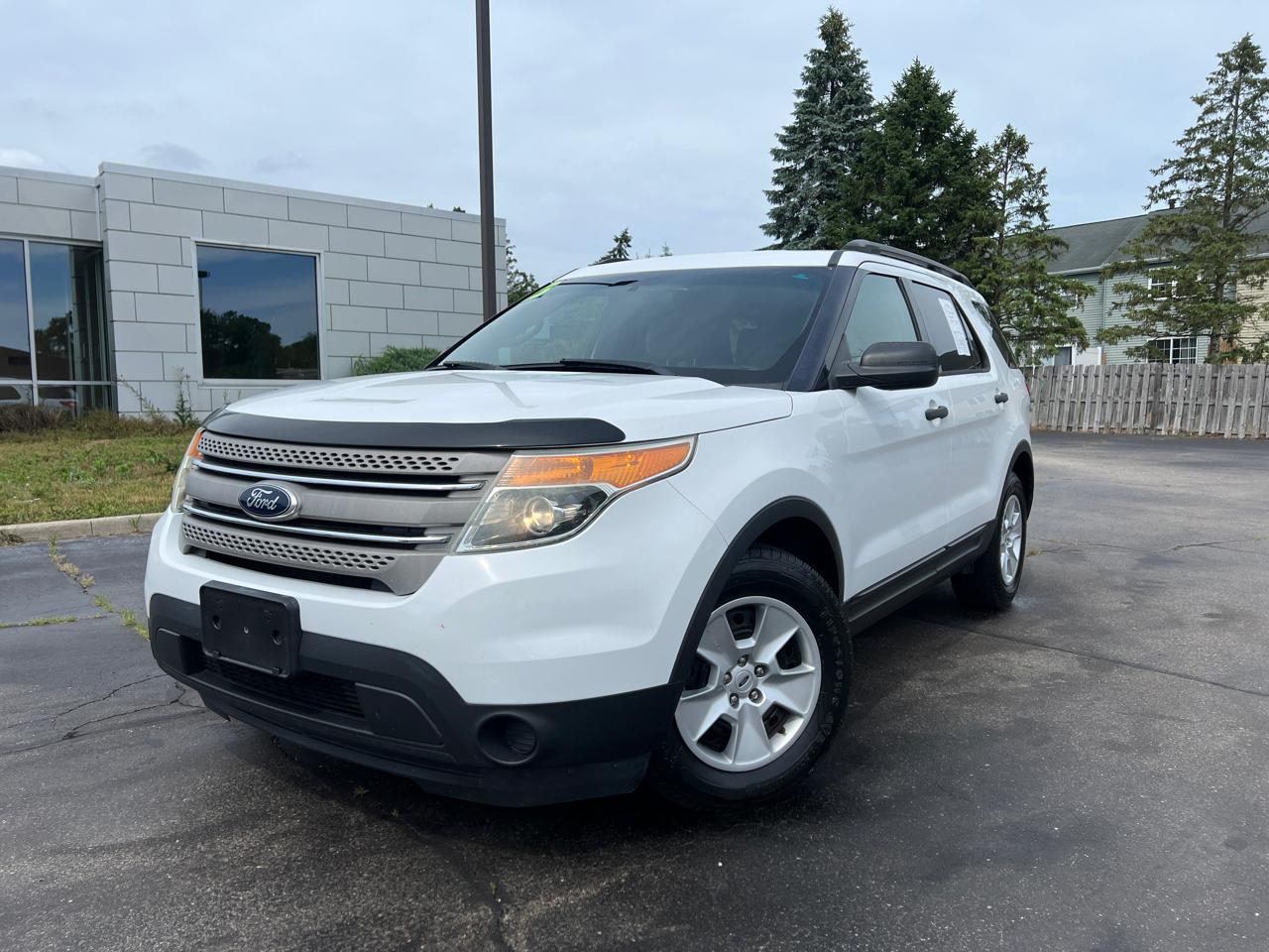 Ford Explorer Base FWD 2013