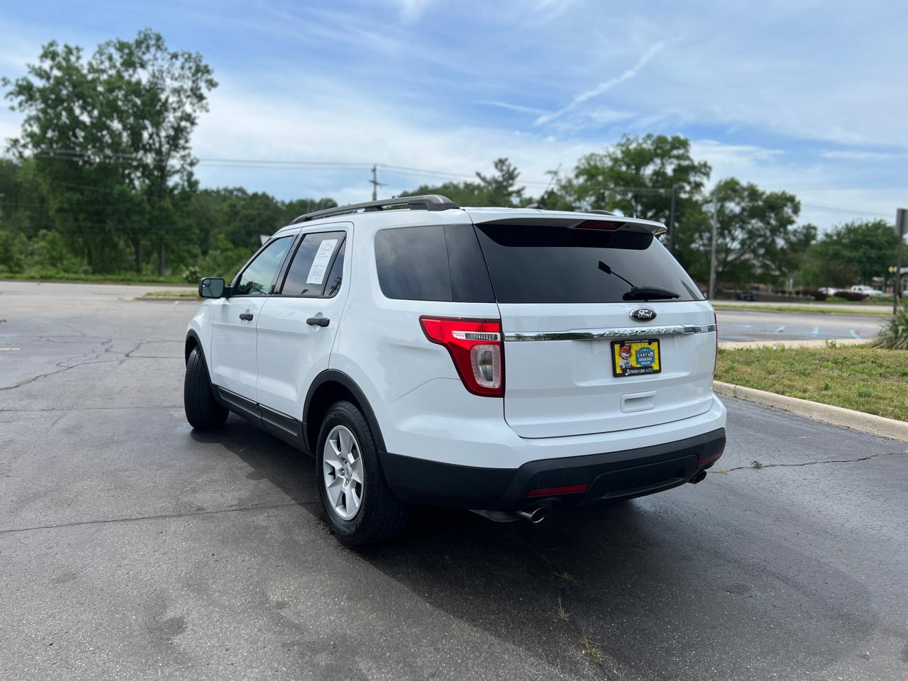 Ford Explorer Base FWD 2013