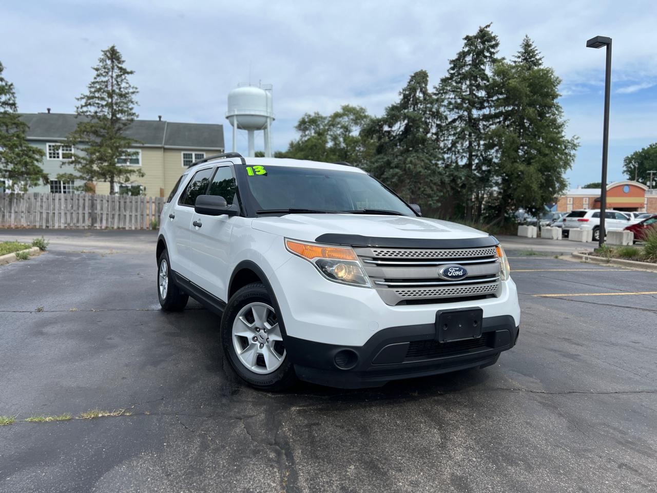 Ford Explorer Base FWD 2013