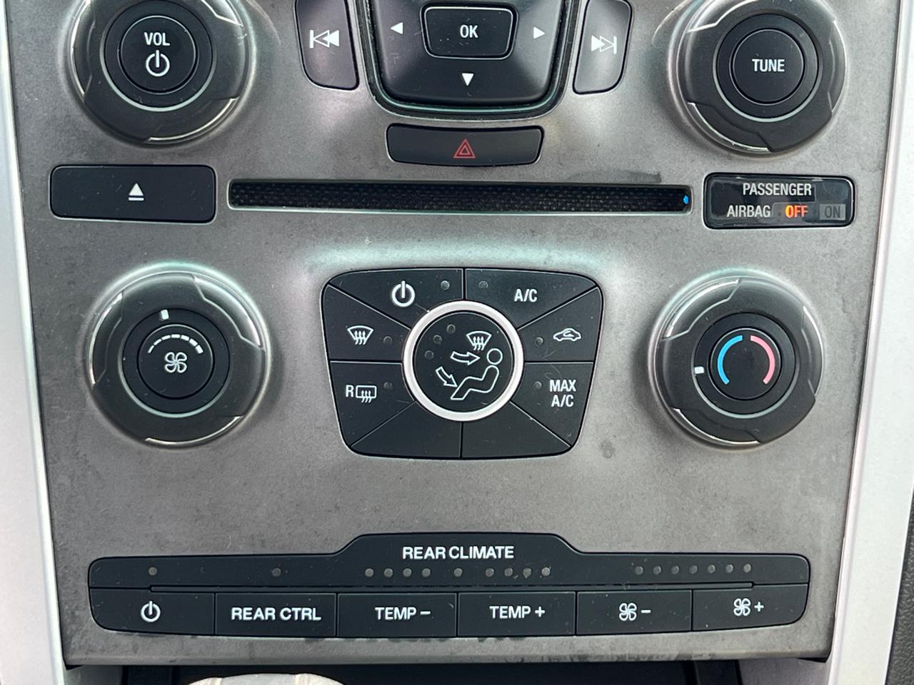 Ford Explorer Base FWD 2013