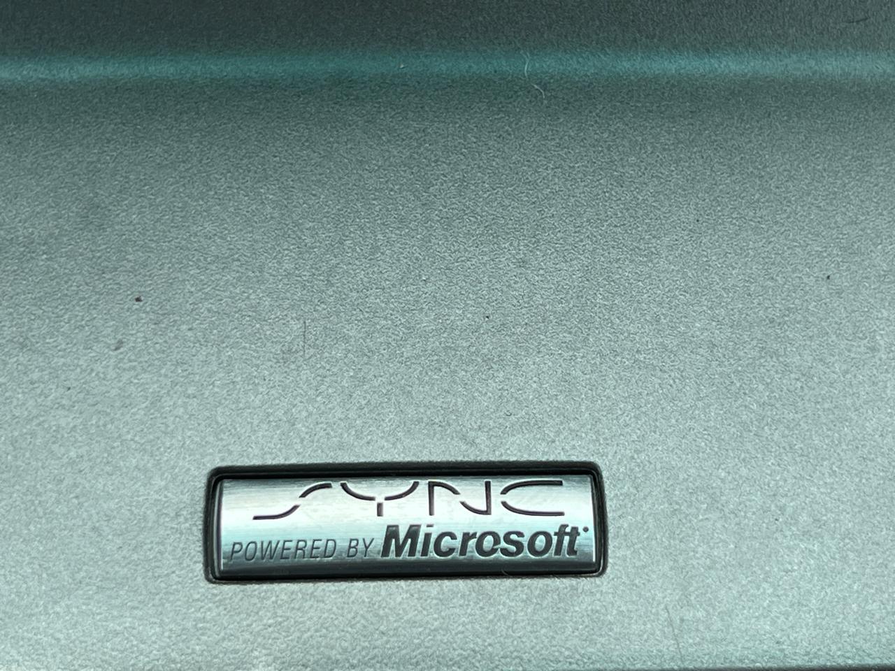 Ford Explorer Base FWD 2013