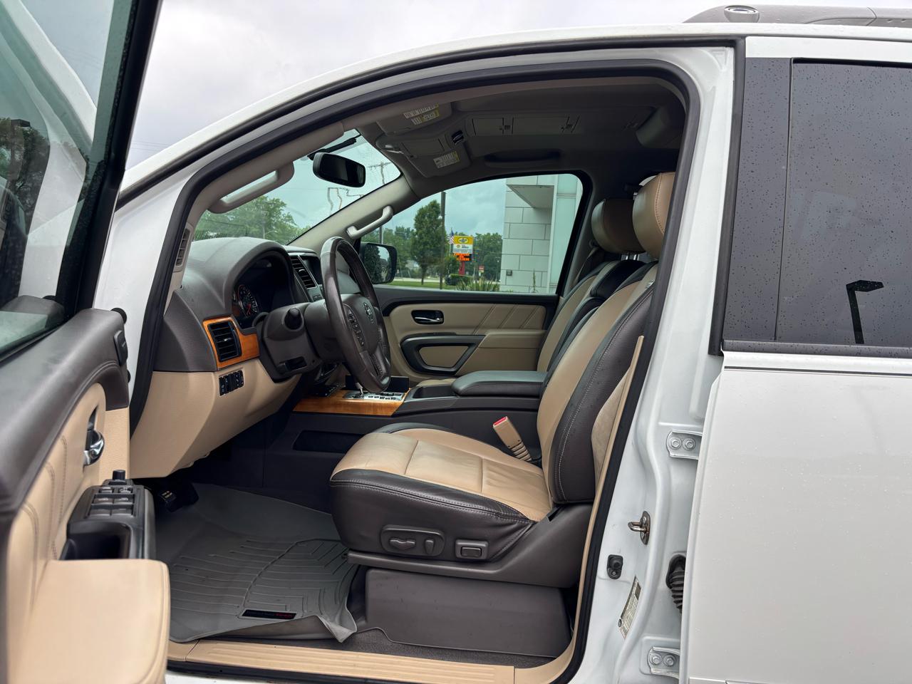 Nissan Armada Platinum Reserve 4WD 2015