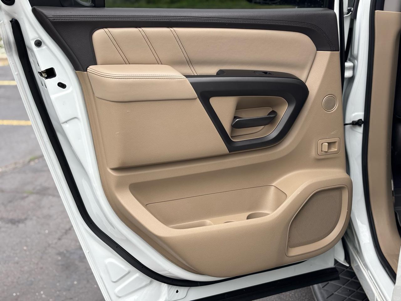 Nissan Armada Platinum Reserve 4WD 2015