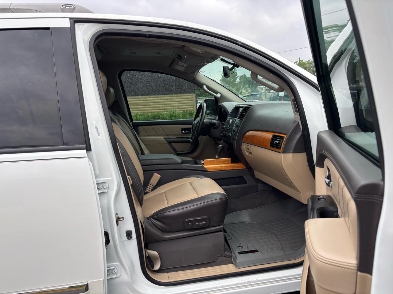 Nissan Armada Platinum Reserve 4WD 2015
