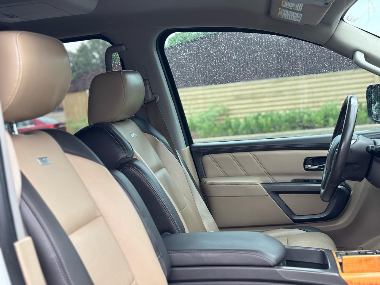 Nissan Armada Platinum Reserve 4WD 2015