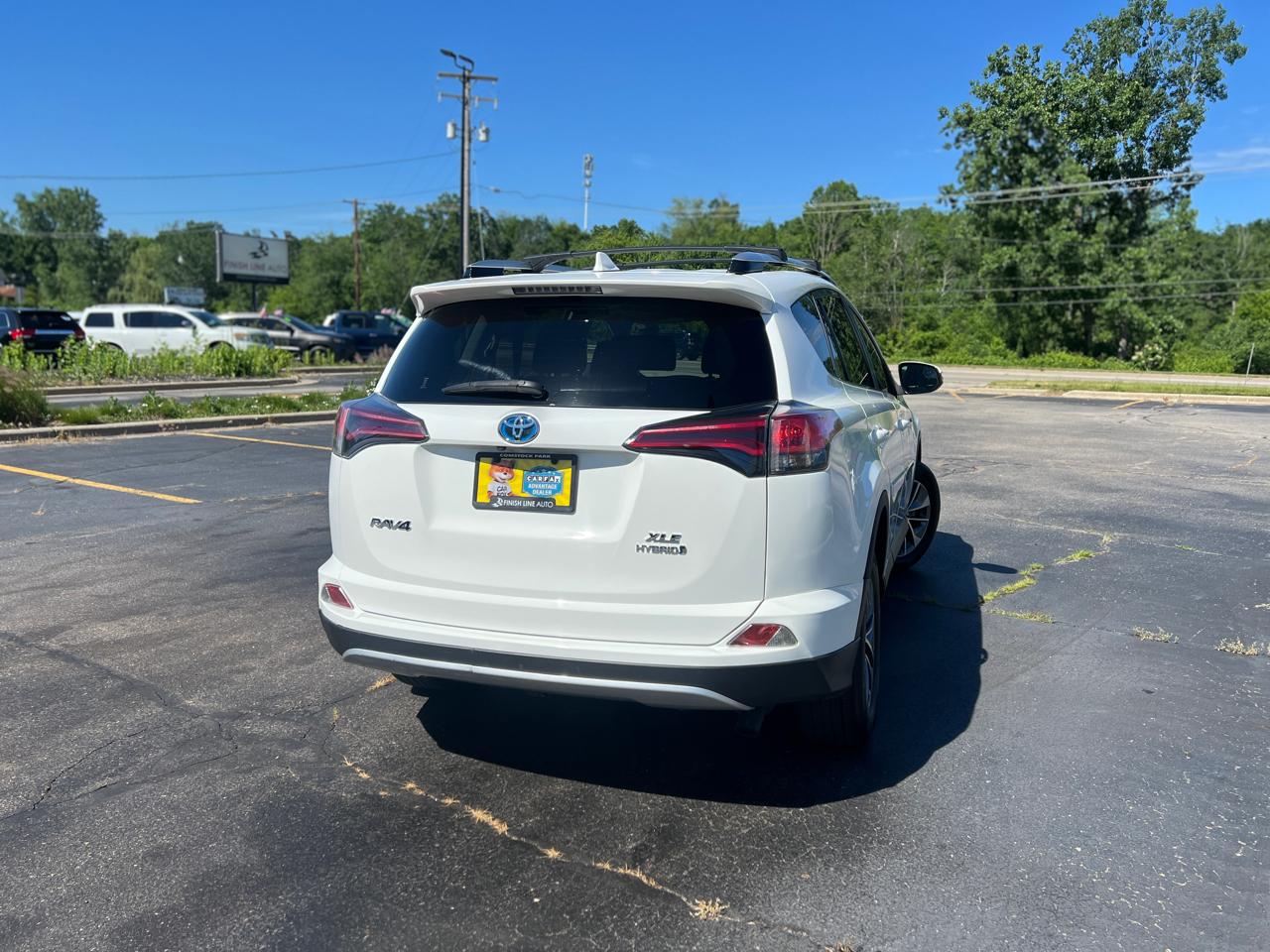 Toyota RAV4 Hybrid XLE 2016