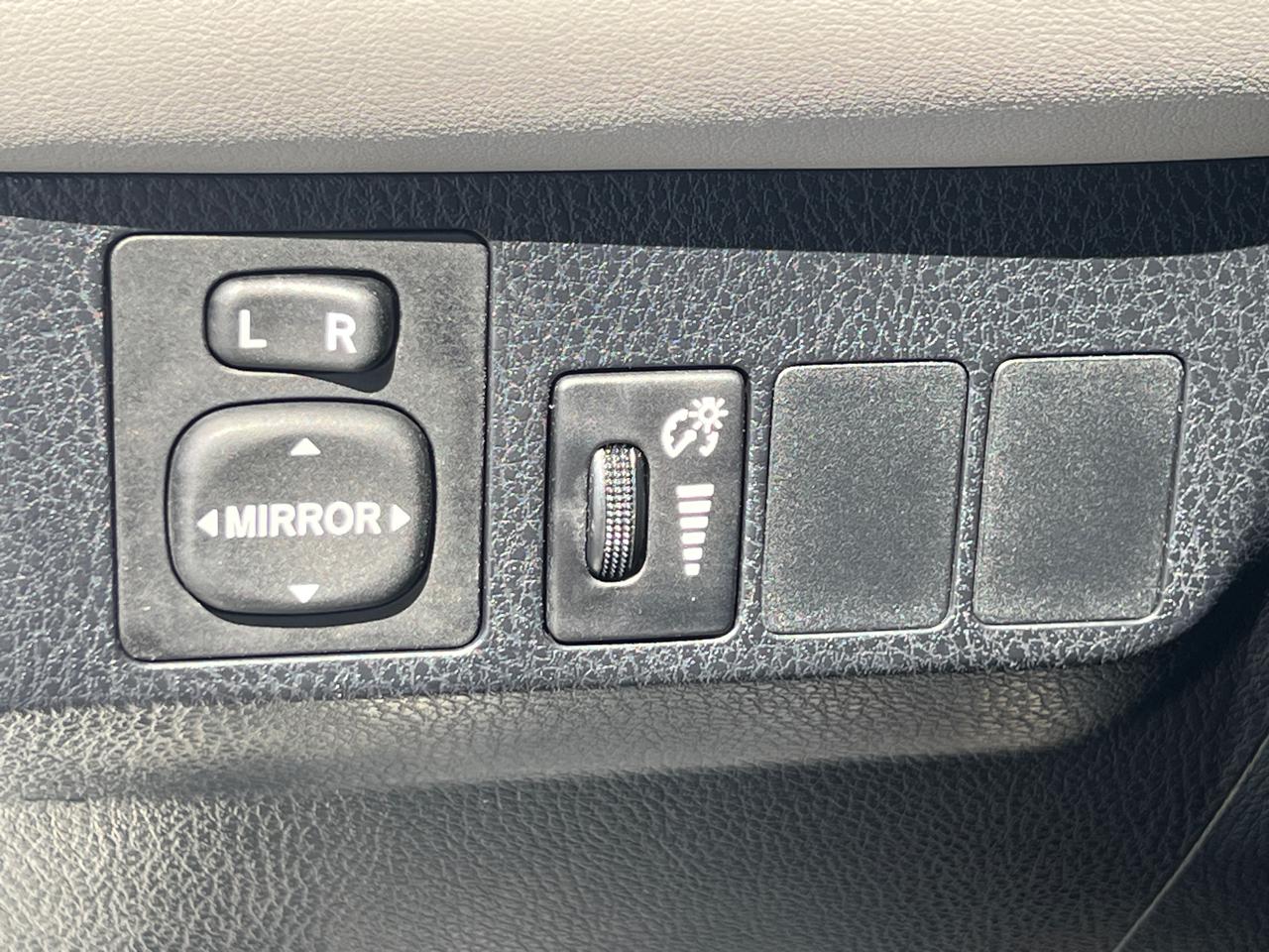 Toyota RAV4 Hybrid XLE 2016