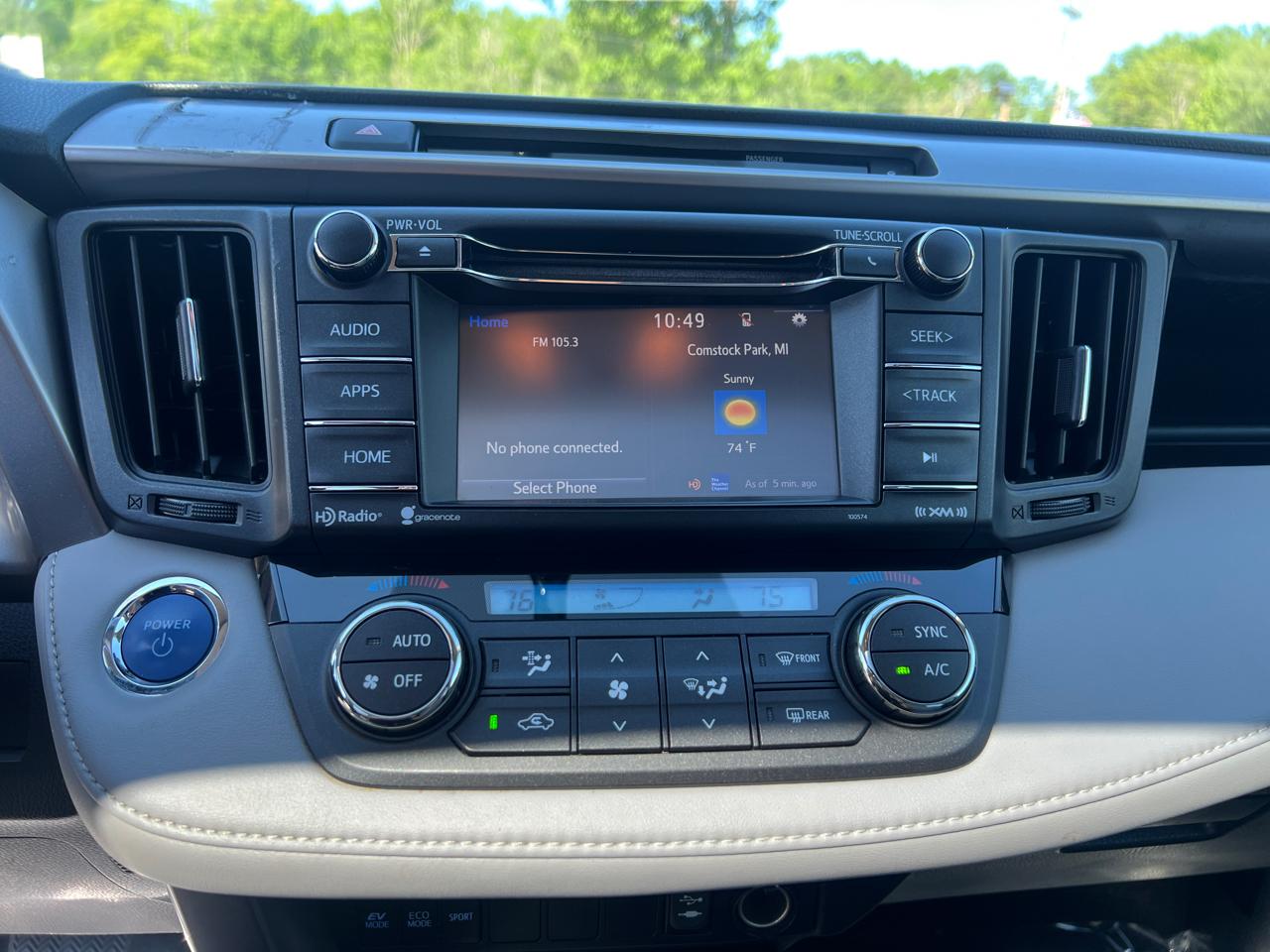 Toyota RAV4 Hybrid XLE 2016