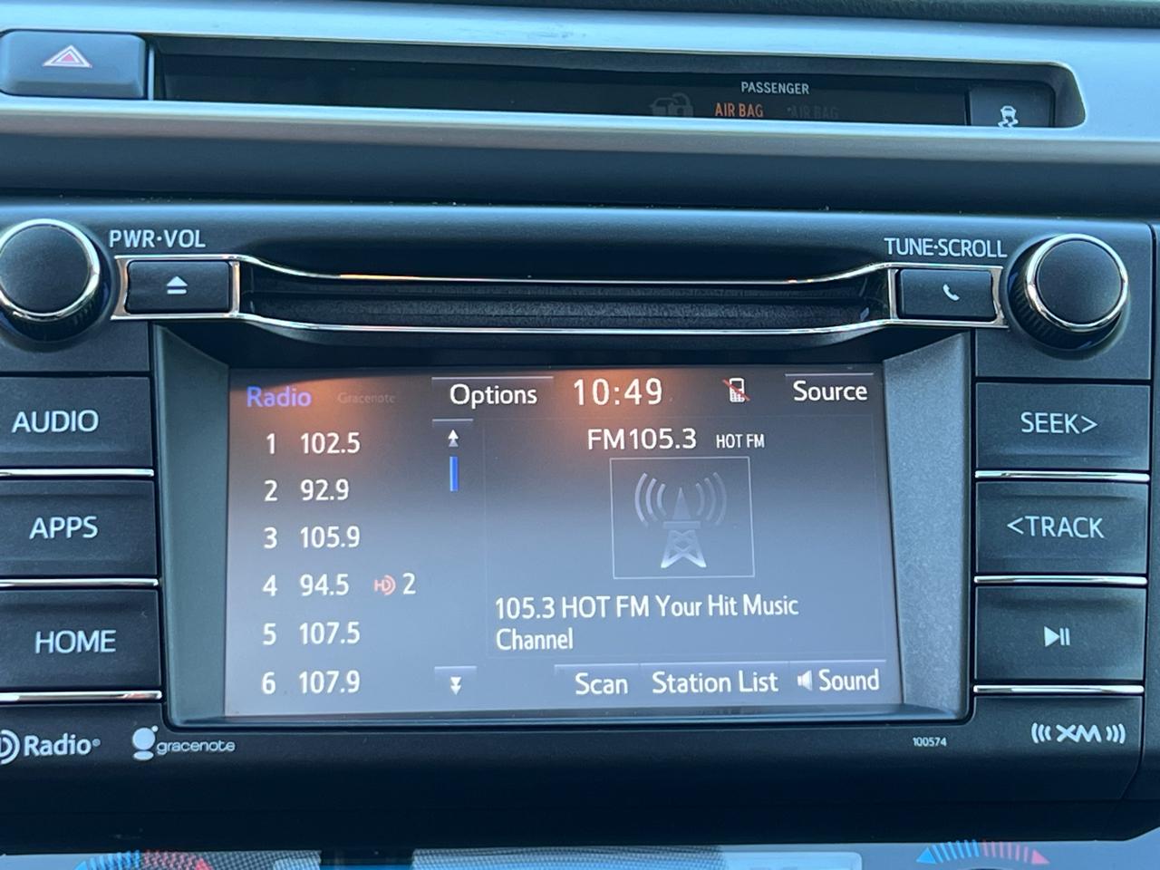 Toyota RAV4 Hybrid XLE 2016