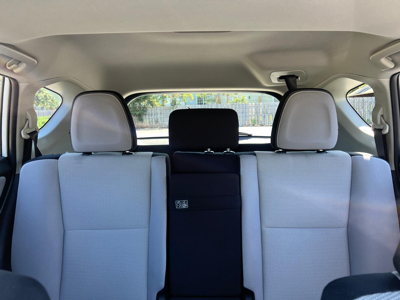 Toyota RAV4 Hybrid XLE 2016