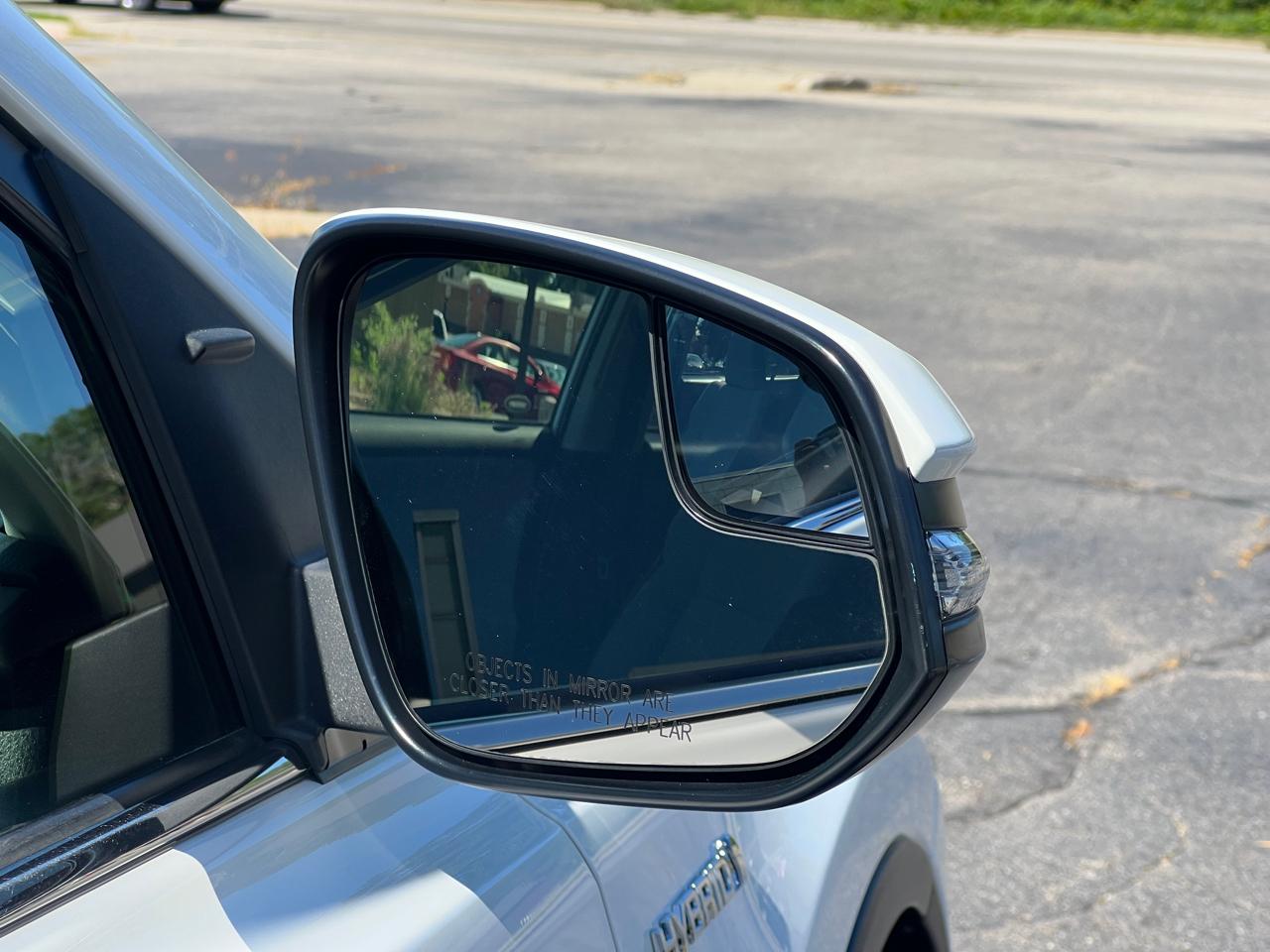 Toyota RAV4 Hybrid XLE 2016