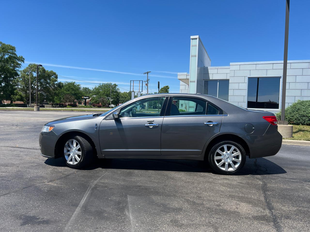 Lincoln MKZ FWD 2010