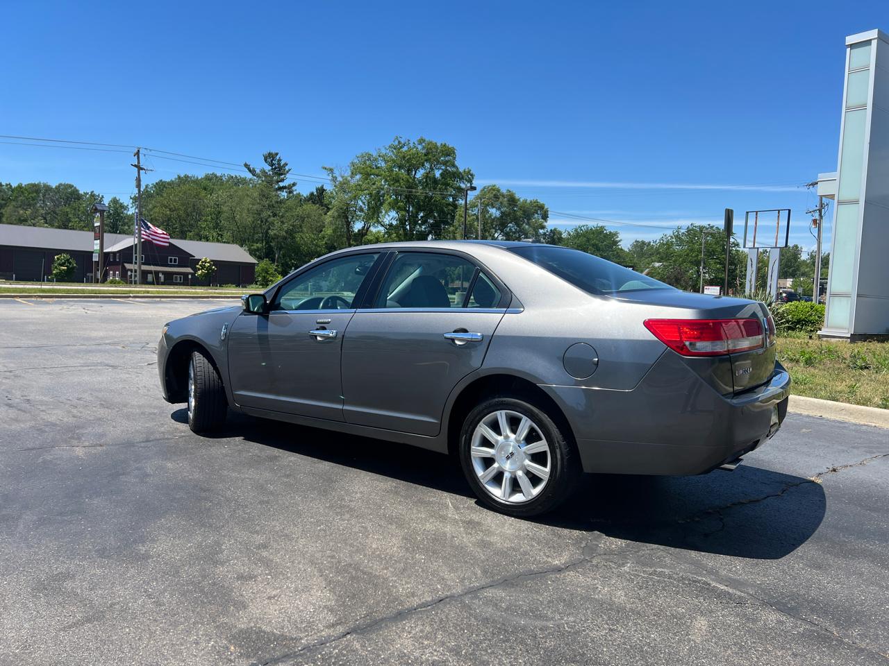 Lincoln MKZ FWD 2010