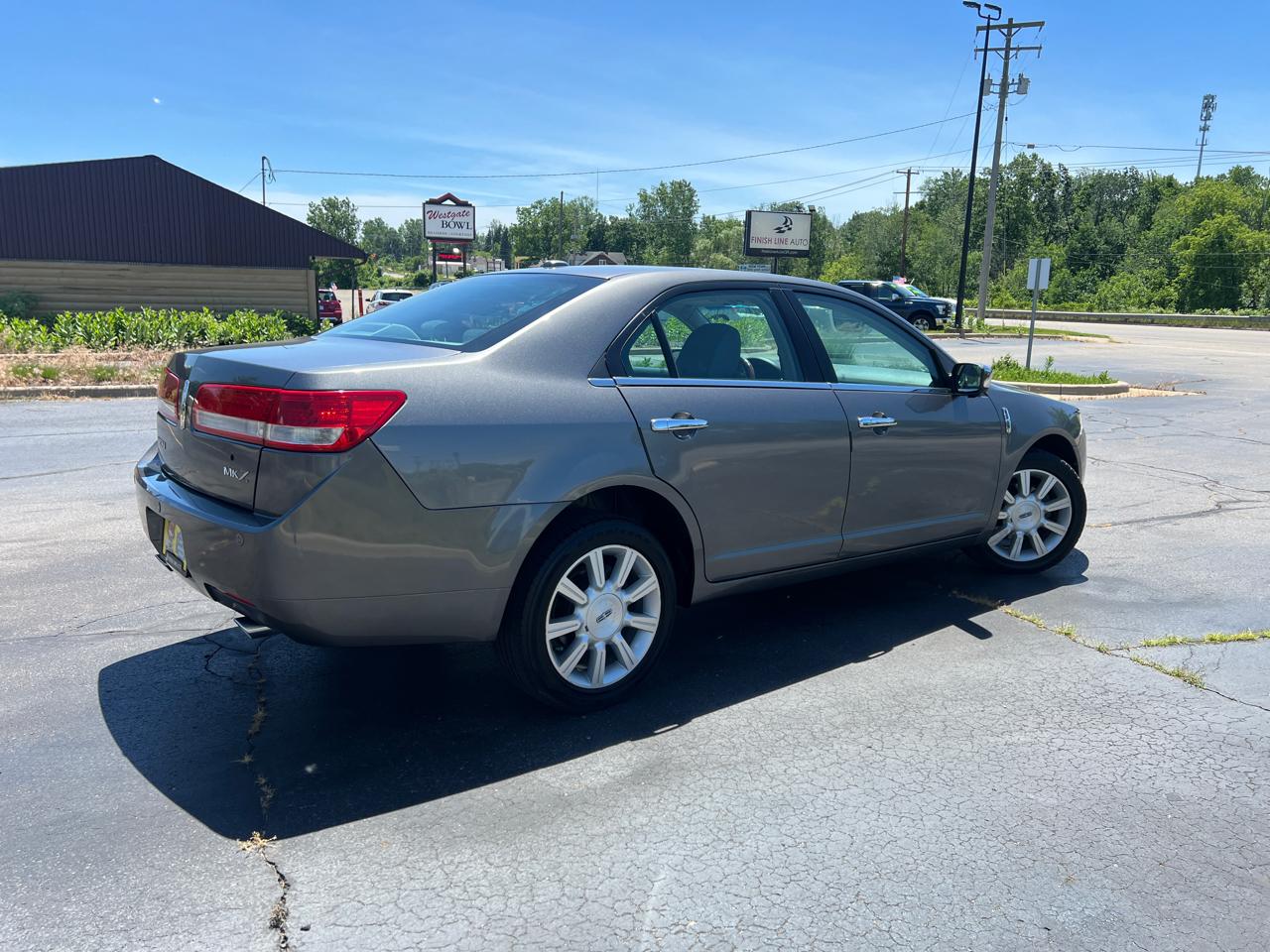 Lincoln MKZ FWD 2010