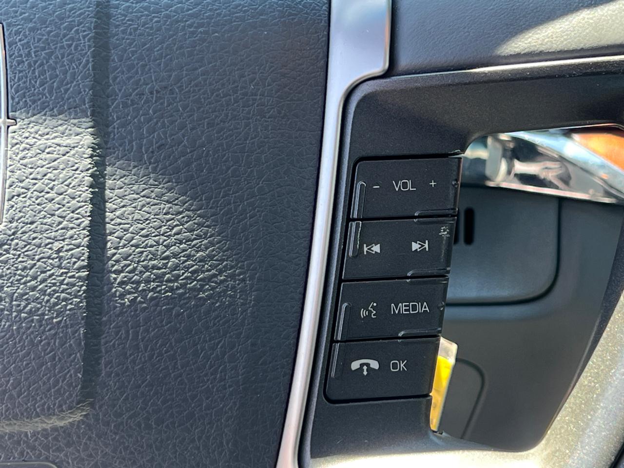 Lincoln MKZ FWD 2010