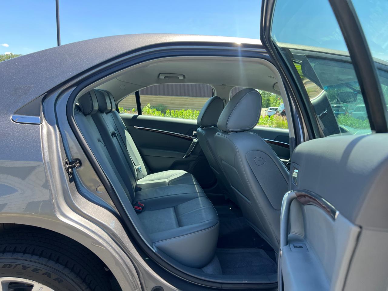 Lincoln MKZ FWD 2010