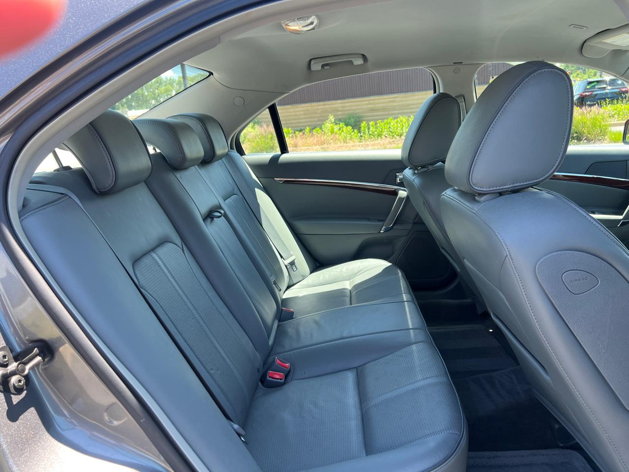 Lincoln MKZ FWD 2010